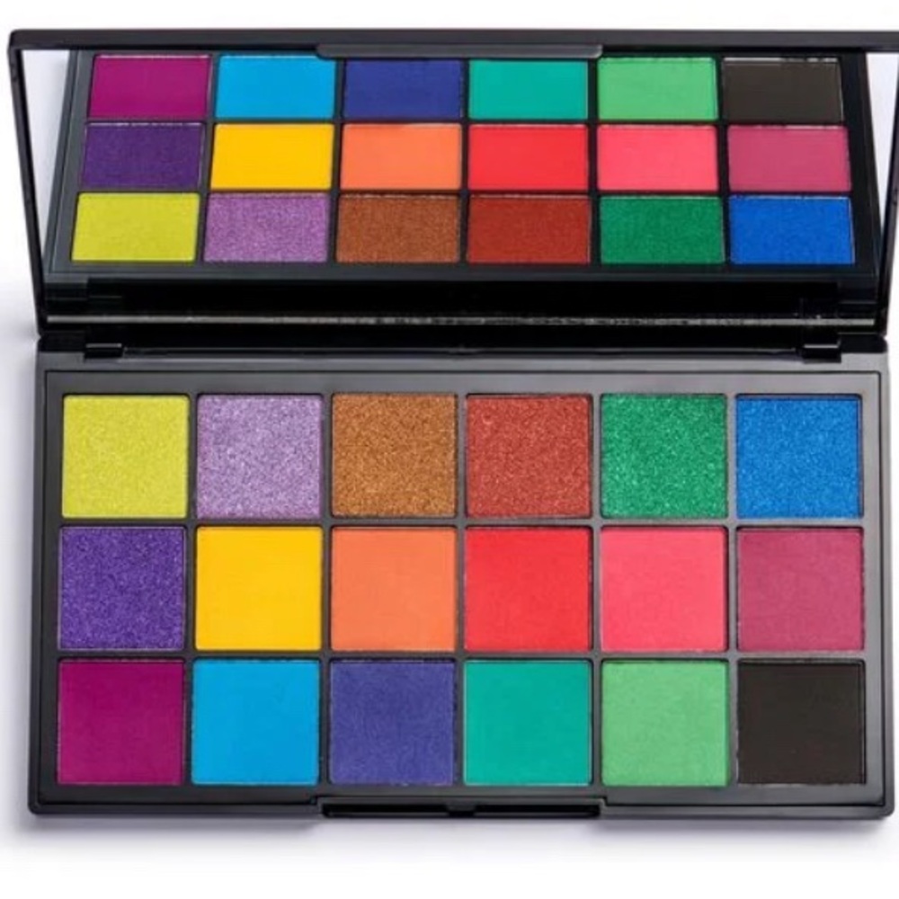 Revolution Tammi X Vibrant Shadow Palette